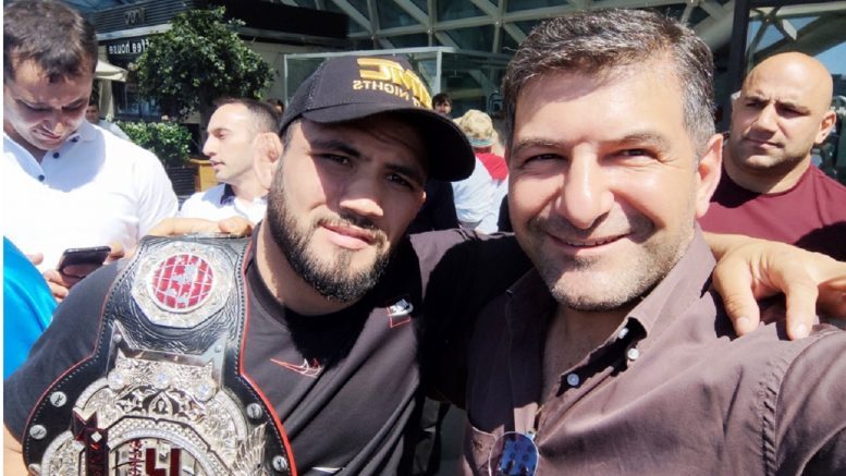 В Бакинском аэропорту встречают чемпиона AMC Fight Nights Наримана Аббасова!