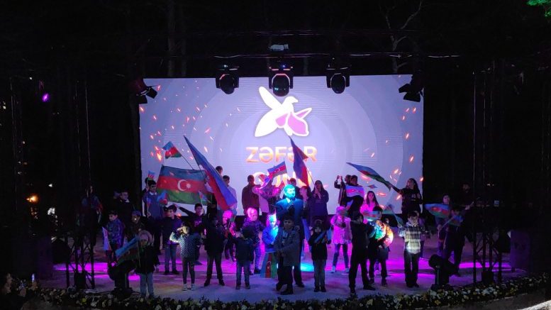 Столица Азербайджана уже начинает праздновать 2-ю годовщину Дня Победы — 8 Ноября!